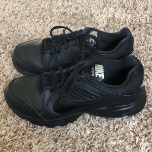 non slippery shoes nike